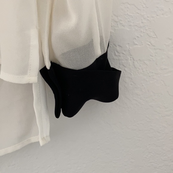 Armani exchange blouse - Picture 5 of 8